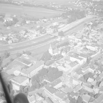 zabudowa miasta. Fragment zabudowy bloków przyrynkowych od strony południowej - zachodniej, skan 1