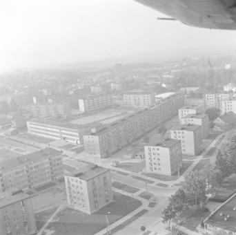 zabudowa miasta/ nowe budownictwo w centrum miasta od strony wschodniej, skan 1