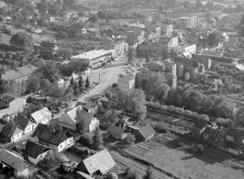 zabudowa  centrum.  Widok  zabudowy miasta od strony północnej - zachodniej, skan 1