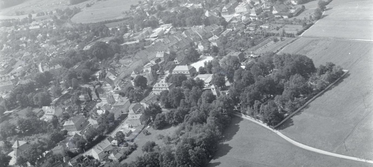 układ urbanistyczny miasta. Widok ogólny układu miasta od strony wschodniej, skan 1