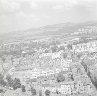 zabudowa miasta.  Fragment zabudowy  centrum od strony południowej , skan 1