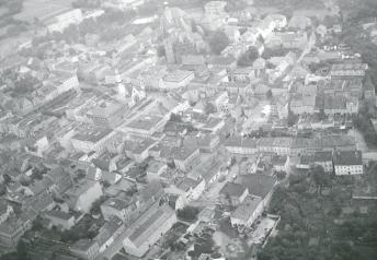 układ urbanistyczny. Widok ogólny układu urbanistycznego miasta od strony południowej -  zachodniej, skan 1