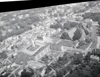 Widok ogólny zabudowy  centrum od strony południowo - zachodniej, skan 1