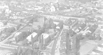 układ urbanistyczny centrum. Widok ogólny układu centrum miasta od strony południowej, skan 1