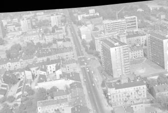 zabudowa  miasta. Fragment  zabudowy centrum od strony południowej , skan 1