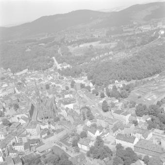zabudowa miasta. Fragment zabudowy miasta od strony zachodniej, skan 1