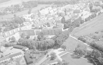 zabudowa centrum. Widok ogólny zabudowy   centrum miasta od strony południowej -  zachodniej, skan 1