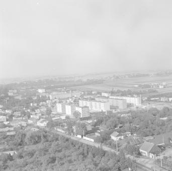 zabudowa miasta. Fragment zabudowy miasta od strony  zachodniej, skan 1