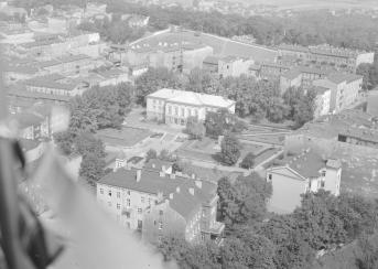 Fragment zabudowy  centrum od strony południowej , skan 1