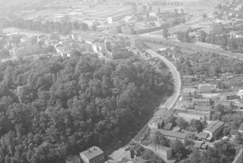 Fragment zabudowy miasta przy  zamku od strony północnej , skan 1
