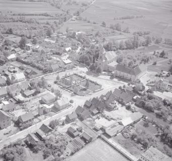 rynek. Widok ogólny od strony północnej, skan 1