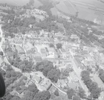 układ urbanistyczny . Widok ogólny układu urbanistycznego od strony południowej - wschodniej, skan 1