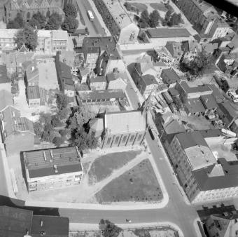 Fragment zabudowy centrum od strony południowej, skan 1