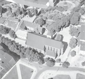 kościół i klasztor Karmelitów Trzewikowych. Widok ogólny zespołu od strony południowej - wschodniej, skan 1