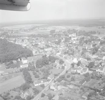 układ urbanistyczny. Widok ogólny zabudowy miasta od strony południowej - wschodniej, skan 1