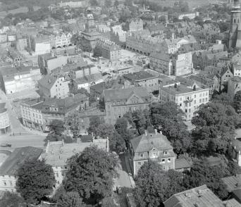 zespół urbanistyczny . Widok ogólny rynku i zabudowy przyrynkowej od strony południowej - wschodniej, skan 1