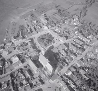 układ urbanistyczny. Widok ogólny miasta od strony południowej, skan 1
