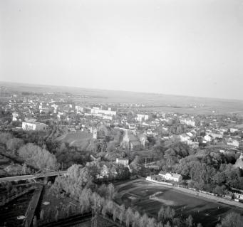 zabudowa miasta. Fragment zabudowy południowej części miasta, skan 1