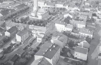 zespół urbanistyczny. Widok rynku  od strony południowej - zachodniej, skan 1