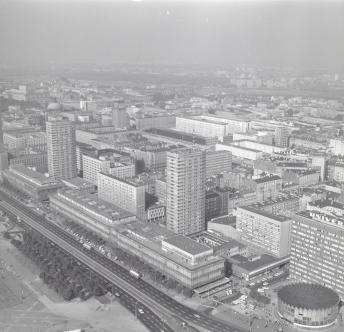 Ściana Wschodnia ul. Marszałkowskiej. Fragment zabudowy Ściany Wschodniej ul. Marszałkowskiej od strony południowej - zachodniej, skan 1