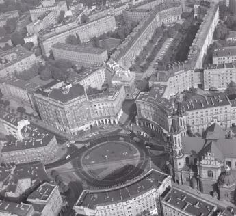 zabudowa centrum w otoczeniu pl. Zbawiciela. Fragment zabudowy centrum  z pl. Zbawiciela od strony zachodniej, skan 1