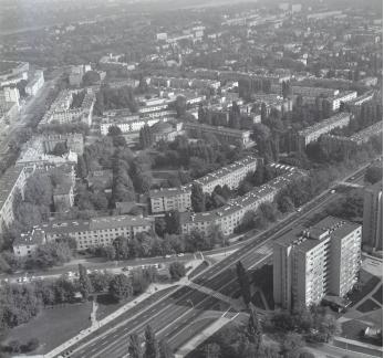 zabudowa dzielnicy Żoliborz. Fragment zabudowy Żoliborza od strony północnej - zachodniej, skan 1