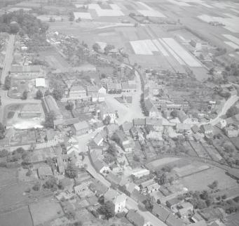 układ urbanistyczny. Widok ogólny układu urbanistycznego od strony południowej, skan 1