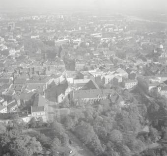 Zabudowa miasta między  ul. Podwale a ul. Westerplatte od strony wschodniej, skan 1