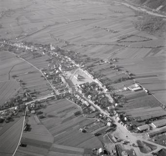 Widok ogólny miasta od strony wschodniej, skan 1