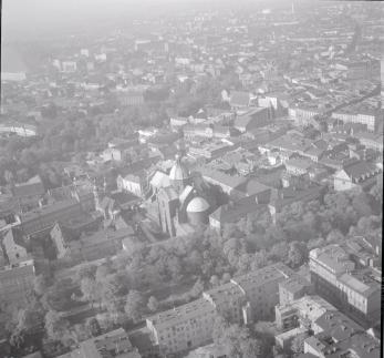 Zespół zabudowy ulicy Grodzkiej  przy kościele świeku Piotra i Pawła od strony wschodniej, skan 1