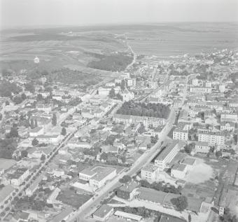 układ urbanistyczny. Widok ogólny układu miasta od strony południowo zachodniej., skan 1