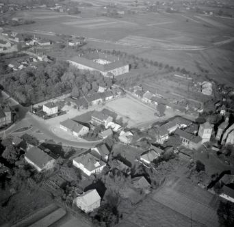Widok ogólny rynku od strony południowej, skan 1