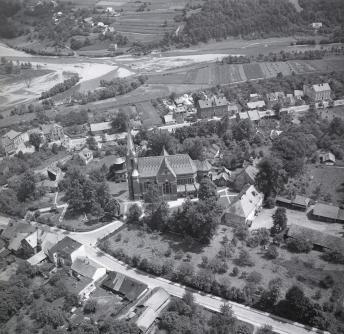 Widok ogólny od strony zachodniej , skan 1