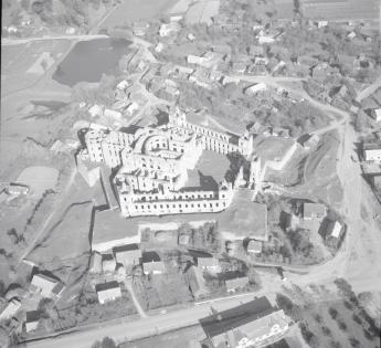 zamek Krzyżtopór XVII wieku widok ogólny zamku od strony zachodniej, skan 1