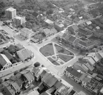 rynek. Widok ogólny rynku od strony północnej - zachodniej, skan 1