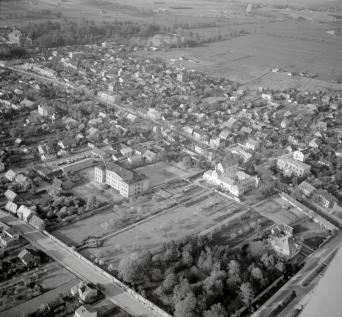 zespół urbanistyczny. Widok miasta od strony południowej - wschodniej, skan 1