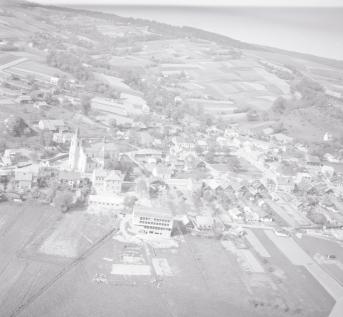 zabudowa miasta. Widok ogólny zabudowy od strony południowej, skan 1