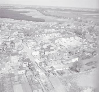 układ urbanistyczny. Widok ogólny układu od strony południowej, skan 1