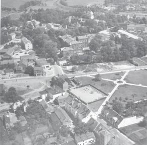 zespół urbanistyczny. Fragment zabudowy  wschodniej  części miasta  , skan 1