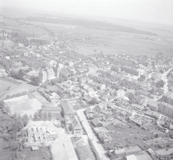 zabudowa centrum. Widok ogólny od strony południowej - zachodniej, skan 1