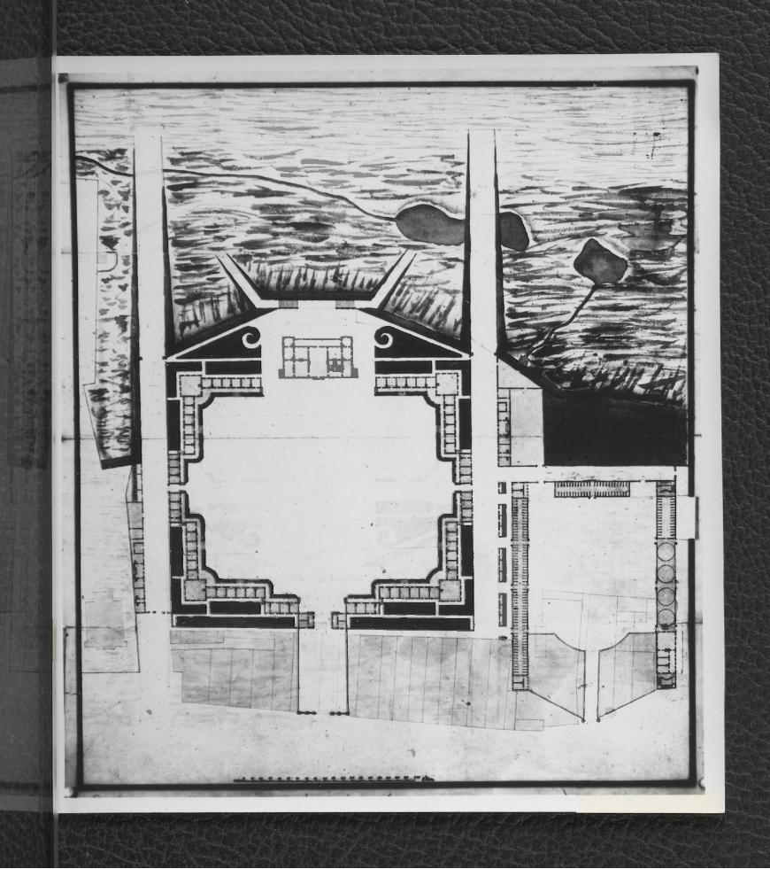 2 fotografie czarno-białe przedstawiające projekt budowy koszar przy Pałacu Kazimierzowskim i rozplanowaniu ogrodu z pierwszej poł. XVIII w. – ze zbiorów Archiwum w Dreźnie; 1950 r., skan 3