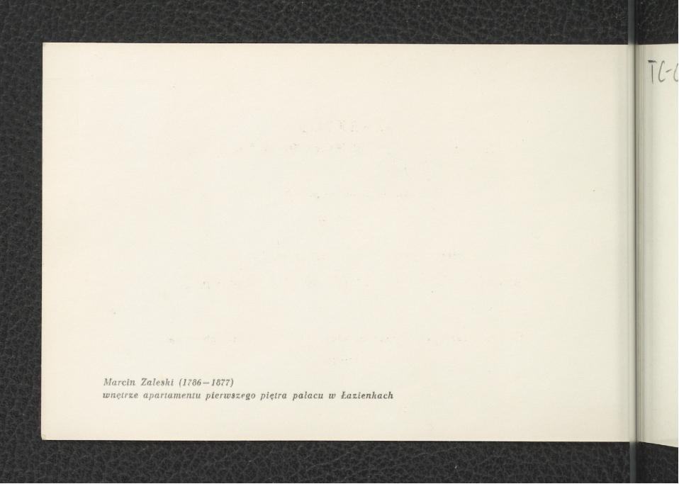 zaproszenie ze strony Dyrektora Muzeum Narodowego w Warszawie na otwarcie odrestaurowanych wnętrz Pałacu na Wyspie 12 lipca 1965 r.; na zaproszeniu reprodukcja czarno-białej fotografii  ukazującej wnętrza apartamentu pierwszego piętra Pałacu w Łazienkach , skan 2