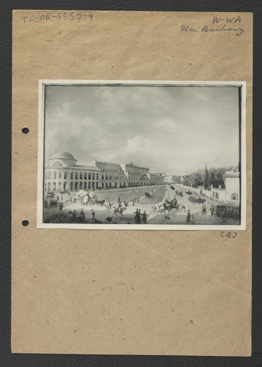fotografia czarno-biała przedstawiająca Plac Bankowy prawdopodobnie z okresu pomiędzy rokiem 1815 a 1830                                                                        , skan 1