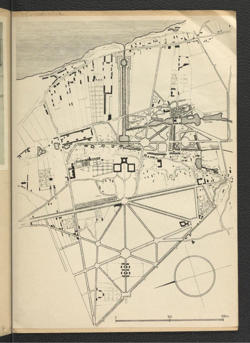 reprodukcja zamieszczona w Ciołek G., Ogrody polskie, Warszawa 1954, s. 107, a ukazaująca projekt założenia ogrodowo-urbanistycznego przy Zamku Ujazdowskim w Warszawie w 1780 r.  oraz reprodukcja zamieszczona w Ciołek G., Ogrody polskie, Warszawa 1954, s. 111, a ukazująca schemat osi stanisławowskiej z 1787 r.  , skan 2