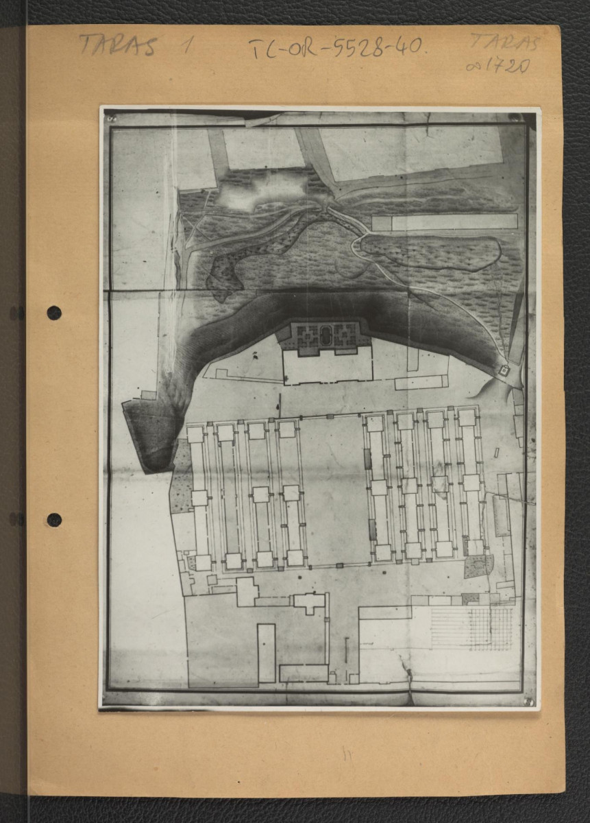 fotografia czarno-biała przedstawiająca plan rozplanowania terenu - r .1770 - Akta Komisji Brukowej, skan 2