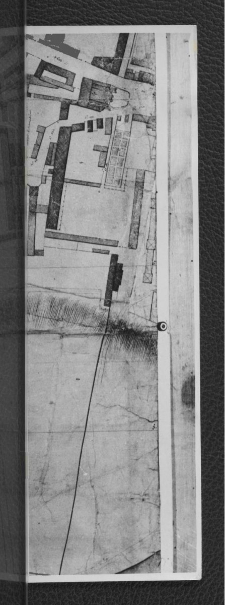 4 fotografie czarno-białe przedstawiające  fragmenty planu Ricant de Tirregaille’a z 1762 r., skan 7