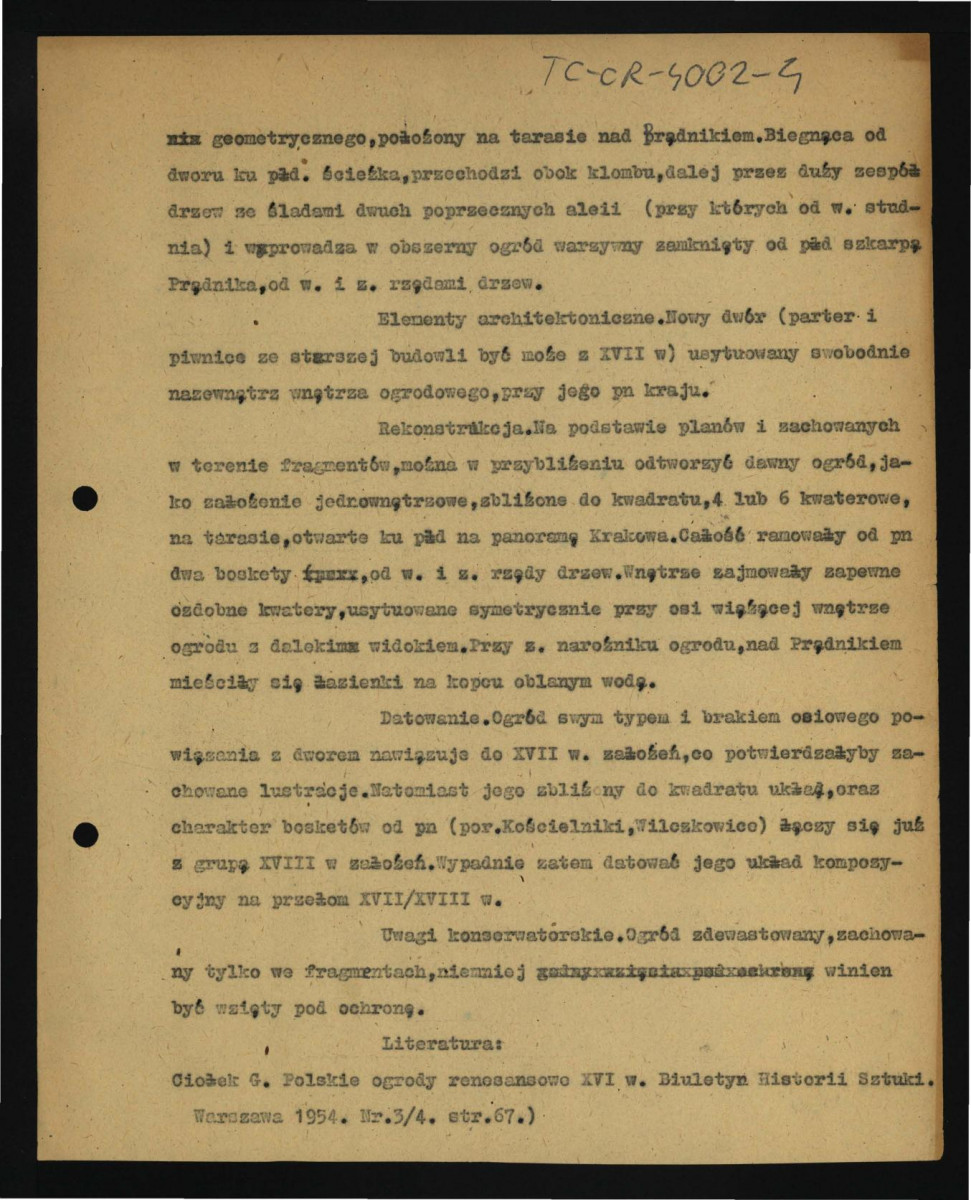 notatka zawierająca informacje na temat miejscowej posesji, jej stanu na lata 60. XX w., elementów architektonicznych, rekonstrukcji, datowania, uwagi konserwatorskie; dwie karty , skan 2