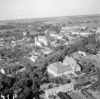 widok ogólny centrum miasta od strony płn., skan 1