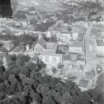fragment zabudowy centrum z klasztorem karmelitów od strony wsch., skan 1