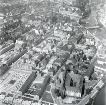 widok ogólny centrum miasta od strony płn.-wsch., skan 1